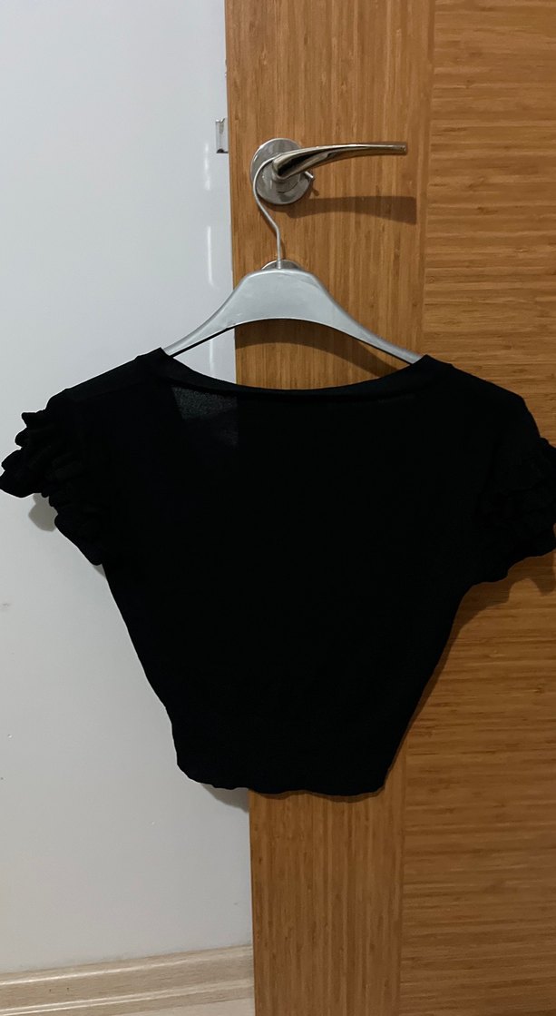 Siyah Kısa Kollu Düğmeli Bolero - Görsel 5