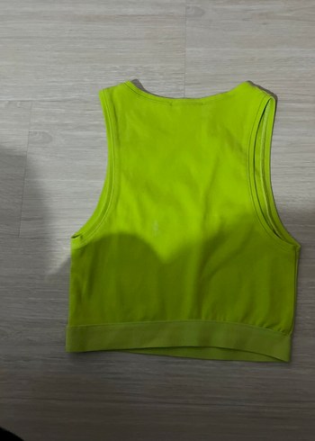 Kız Çocuk Parlak Yeşil Yüksek Yakalı Kolsuz Atlet - Görsel 3