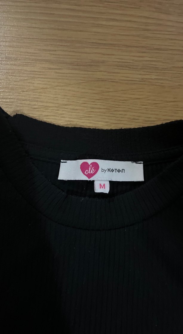 Kız Çocuk Siyah Dantelli Kolsuz Tişört - Görsel 2