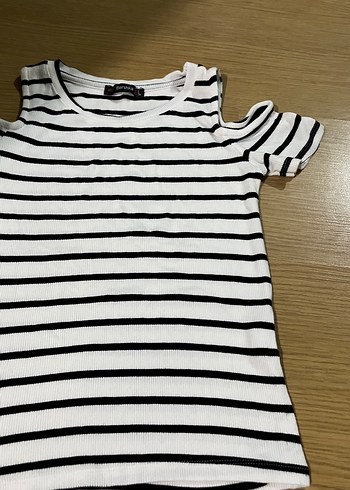 Kız Çocuk Siyah Beyaz Çizgili Kısa Kollu Tişört - Görsel 3