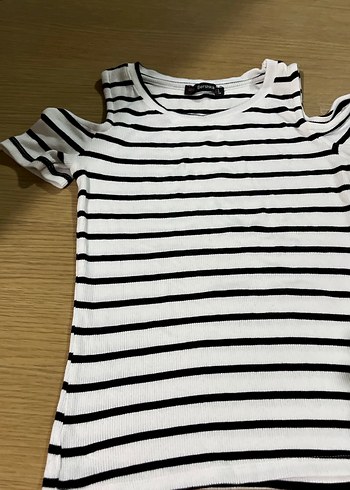 Kız Çocuk Siyah Beyaz Çizgili Kısa Kollu Tişört - Görsel 4