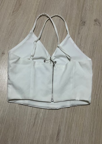 Beyaz V Yaka Düğmeli Mini Büstiyer - Görsel 3