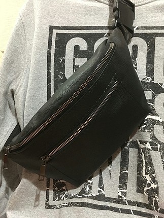 ambalajlı mağaza ürunu. 30×15 ebatları. #çanta #belçantası #askı