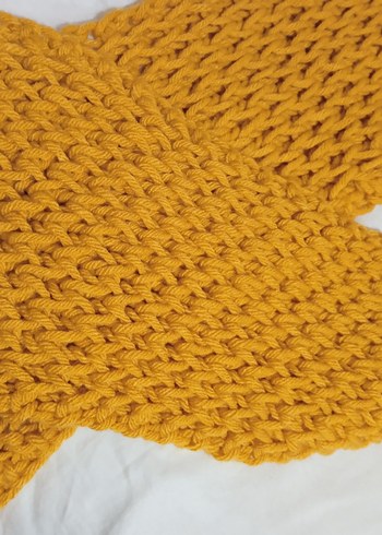 Sarı Örgü Kadın Şal - Görsel 3