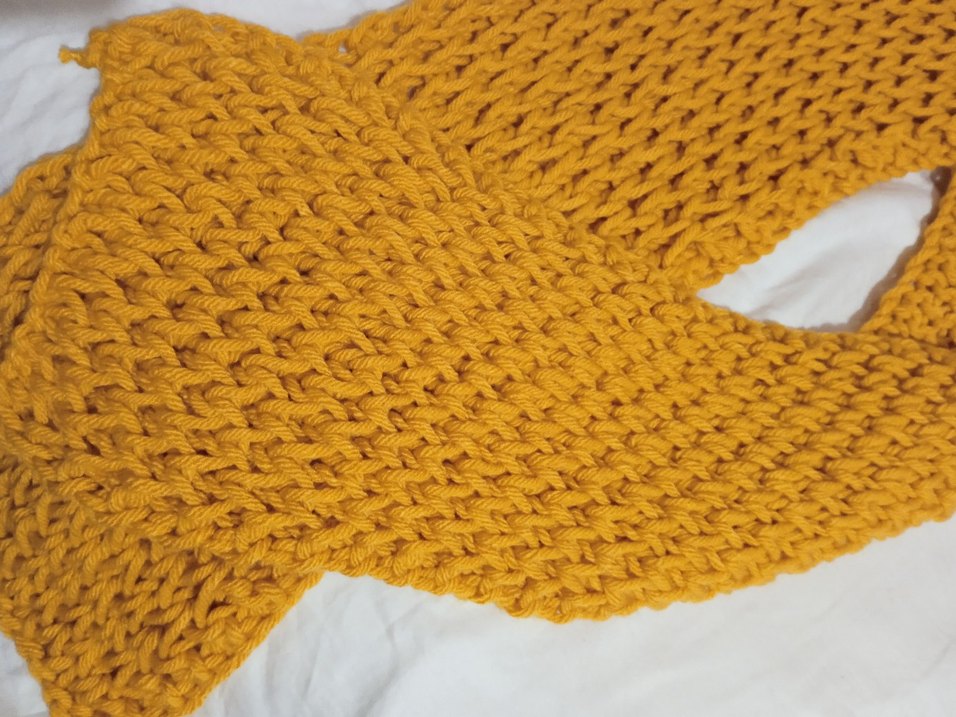 Sarı Örgü Kadın Şal - Görsel 3