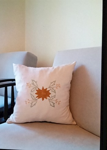 Bej Kelebek Desenli Modern Kırlent - Görsel 3