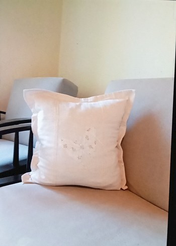 Bej Kelebek Desenli Modern Kırlent - Görsel 5