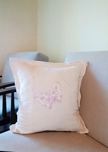 Bej Kelebek Desenli Modern Kırlent - Görsel 9