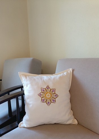 Bordo Nakışlı Klasik Dekoratif Yastık - Görsel 8