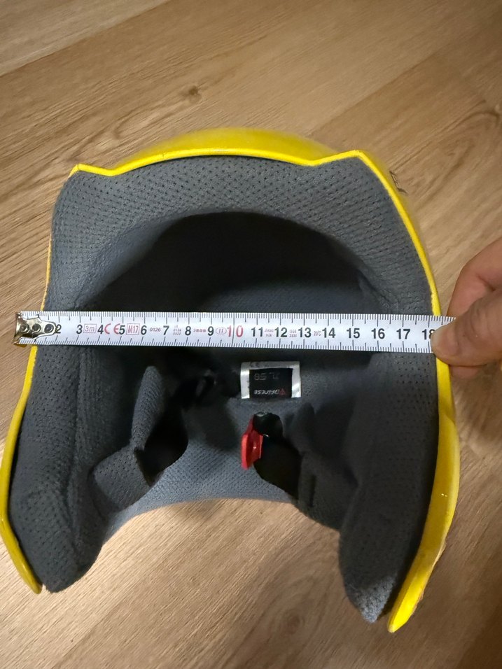 Sarı Minimalist kayak  Kaskı bazı yerlerinde çizik var - Görsel 3