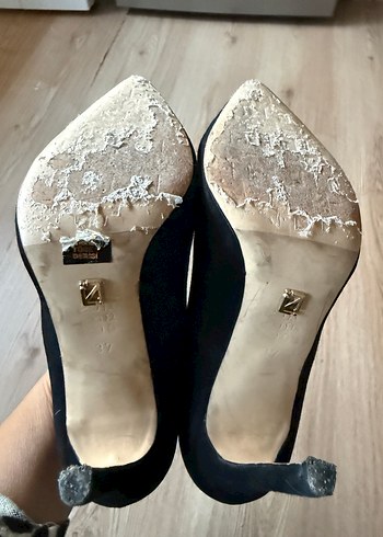 Siyah Süet Stiletto Topuklu Kadın Ayakkabı - Görsel 3