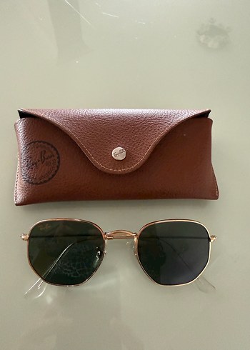 Ray Ban