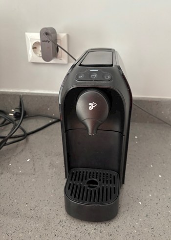 Tchibo Siyah Kapsül Kahve Makinesi - Görsel 4