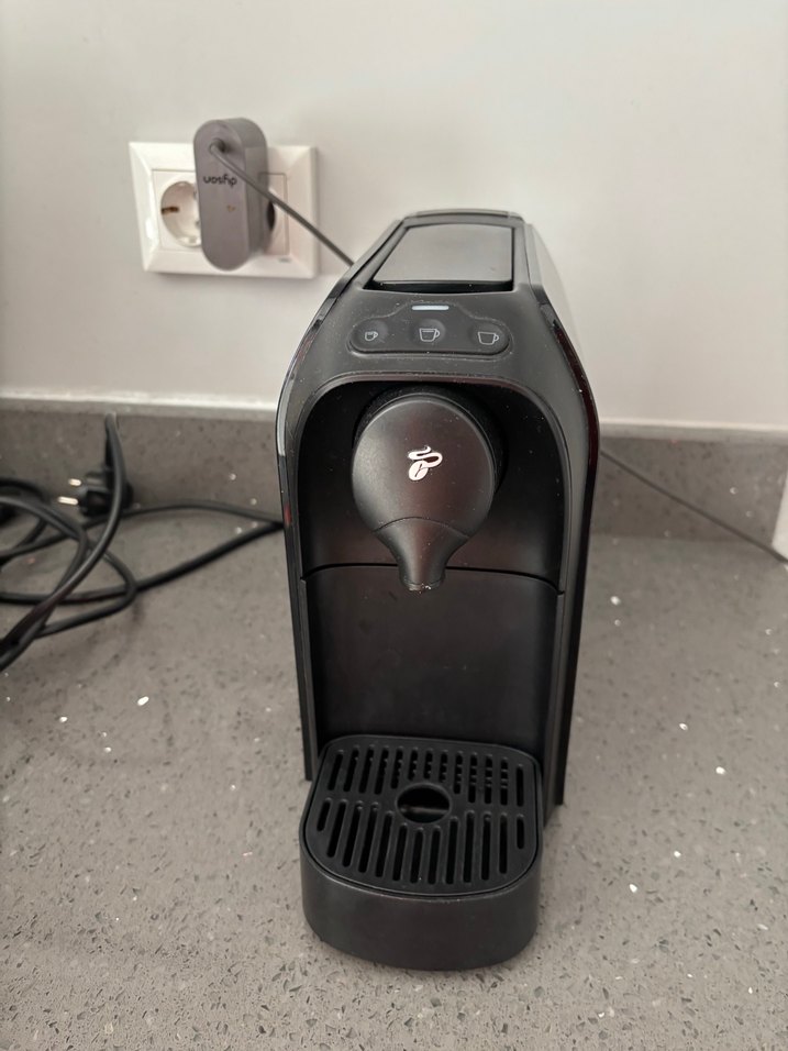 Tchibo Siyah Kapsül Kahve Makinesi - Görsel 4