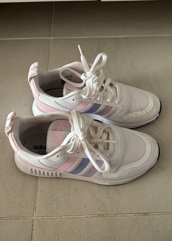 Adidas Beyaz Bağcıklı Kadın Spor Ayakkabı - Görsel 2