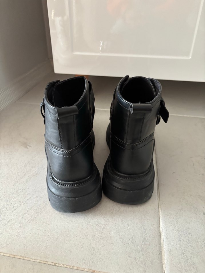 Tokalı Siyah Gotik Deri Platform Bot - Görsel 2