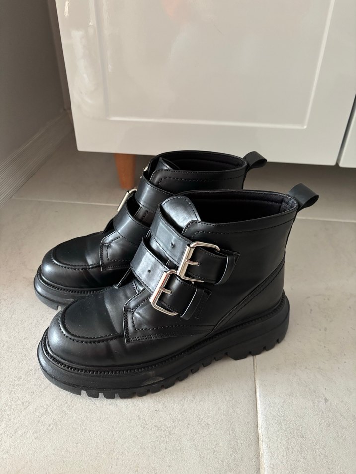 Tokalı Siyah Gotik Deri Platform Bot - Görsel 3