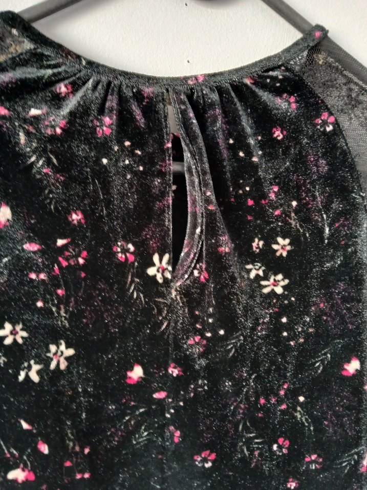 Dantel Detaylı kadife Siyah Gotik Uzun Kollu Bluz - Görsel 3