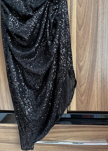 Siyah Payetli Straplez Midi Elbise - Görsel 5