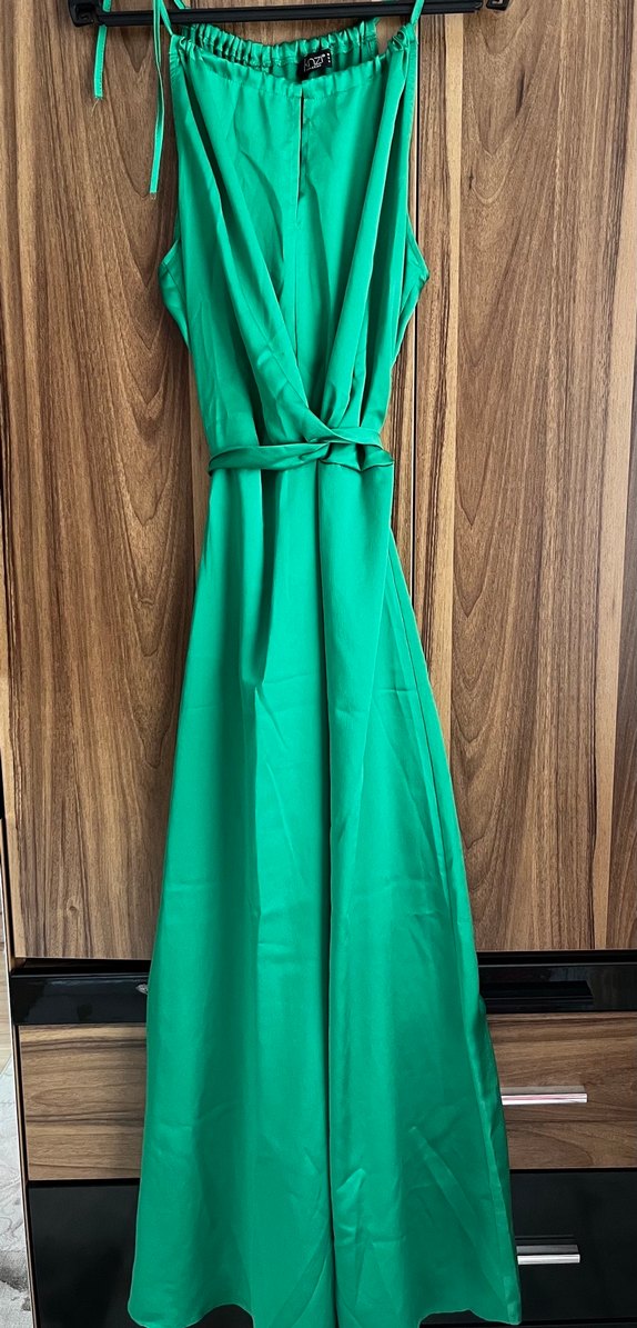 Yeşil Uzun Askılı Elbise - Görsel 3