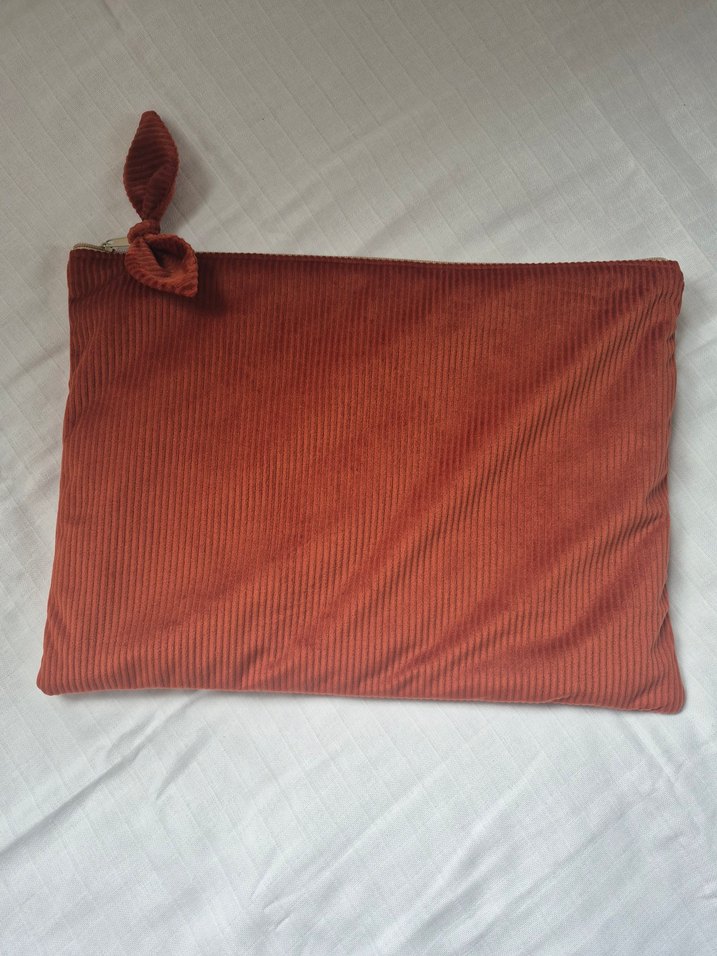 kiremit rengi içi elyaflı fermuarlı laptop çantası - Görsel 3