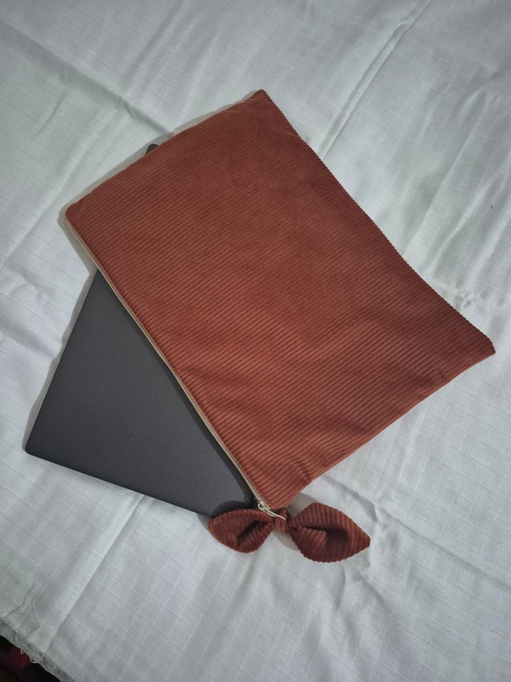 Kadın kadife içi elyaflı fermuarlı laptop çantası - Görsel 2