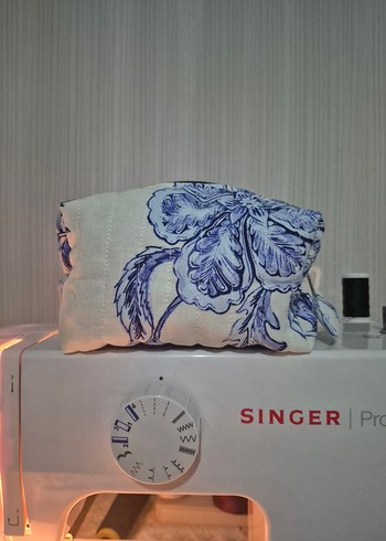 Kadın Makyaj Çantası Mavi Çiçek Desenli Fermuarlı - Görsel 6