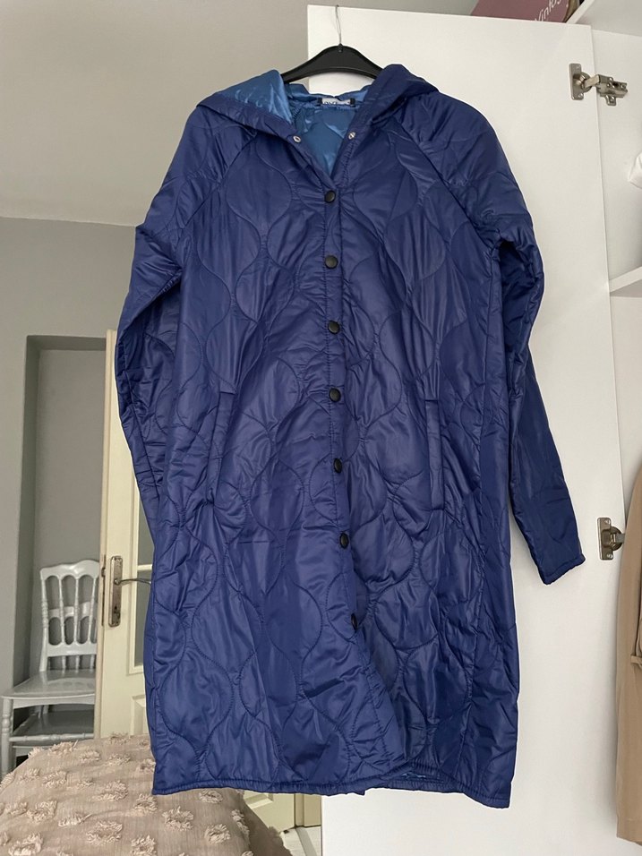 Düğmeli Lacivert Uzun Kadın Mont - Görsel 3