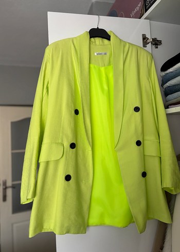 Fosforlu Yeşil Kadın Düğmeli Midi Ceket - Görsel 2