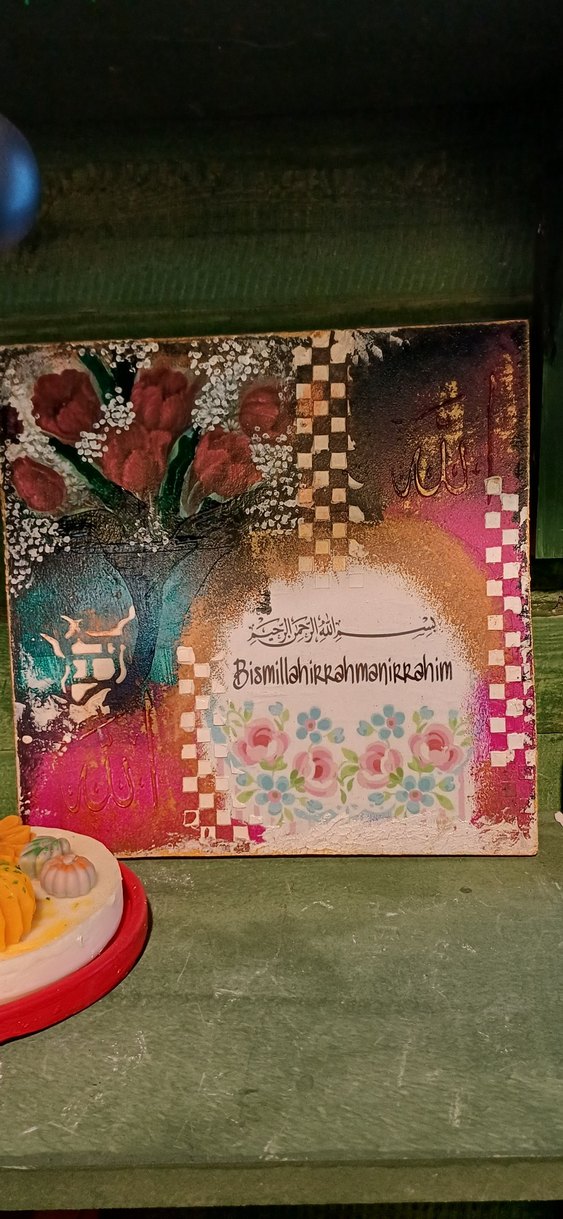 Çiçekli ve Yazılı Çok Renkli Tablo - Görsel 4