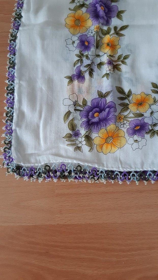 Kadın Oyalı Tülbent - Görsel 2