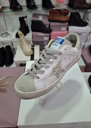 Golden Goose Kadın Sneakers