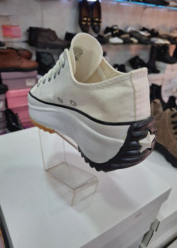 37 Beden Converse X J.W Anderson Kadın Spor Ayakkabı