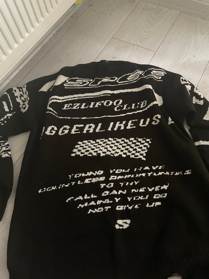 Siyah Baskılı Örme Kadın Kazak - Görsel 4