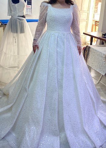 İnci Detaylı Uzun Beyaz U Kesim Gelinlik - Görsel 2