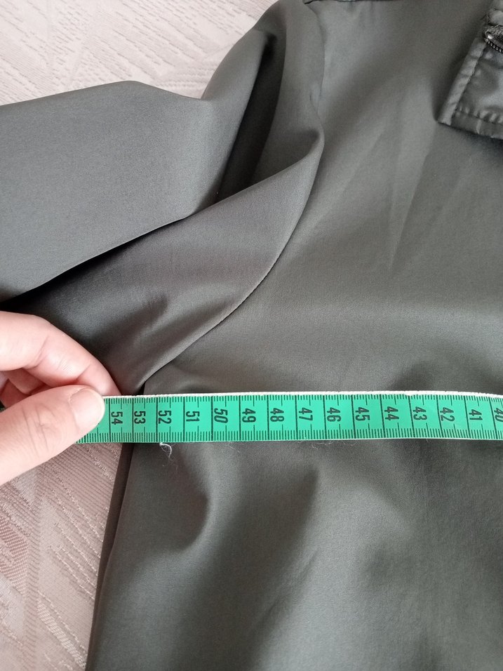 yesilUzun Kadın Yağmurluk Düğmeli Cep Detaylı - Görsel 4