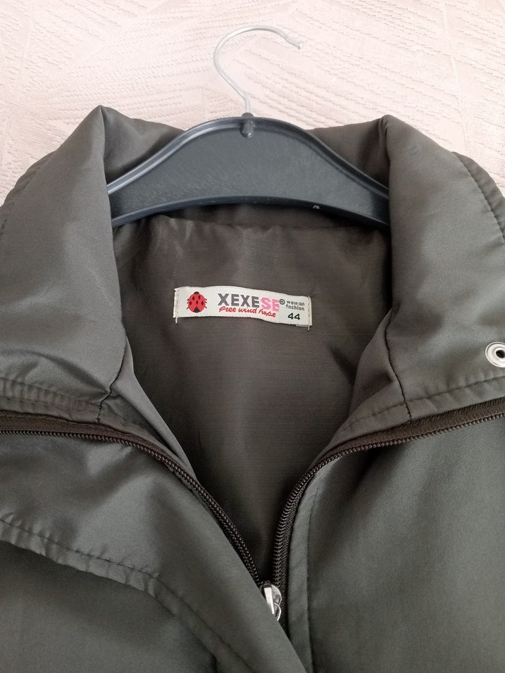 yesilUzun Kadın Yağmurluk Düğmeli Cep Detaylı - Görsel 2