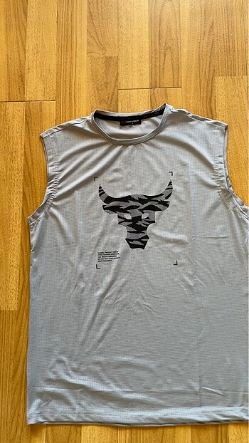 Tişört Under armour s/m