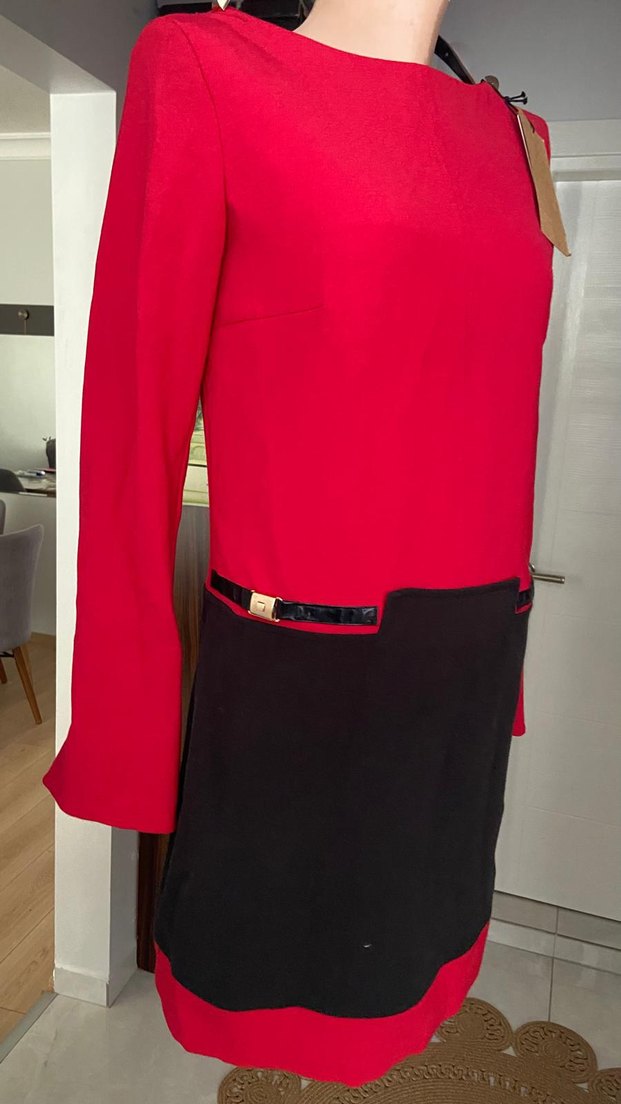 Kemer Detaylı Kırmızı Siyah Midi Ofis Elbisesi - Görsel 3