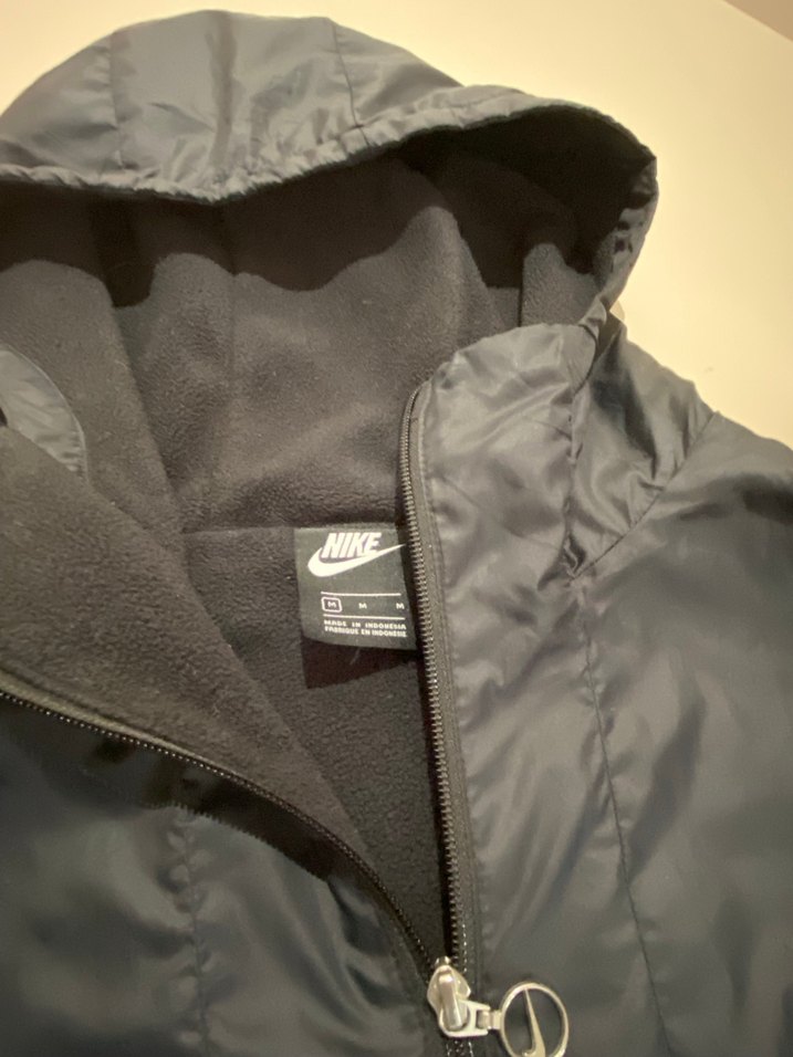 Nike Kapüşonlu yarı fermuarlı ceket M bedeni - Görsel 2