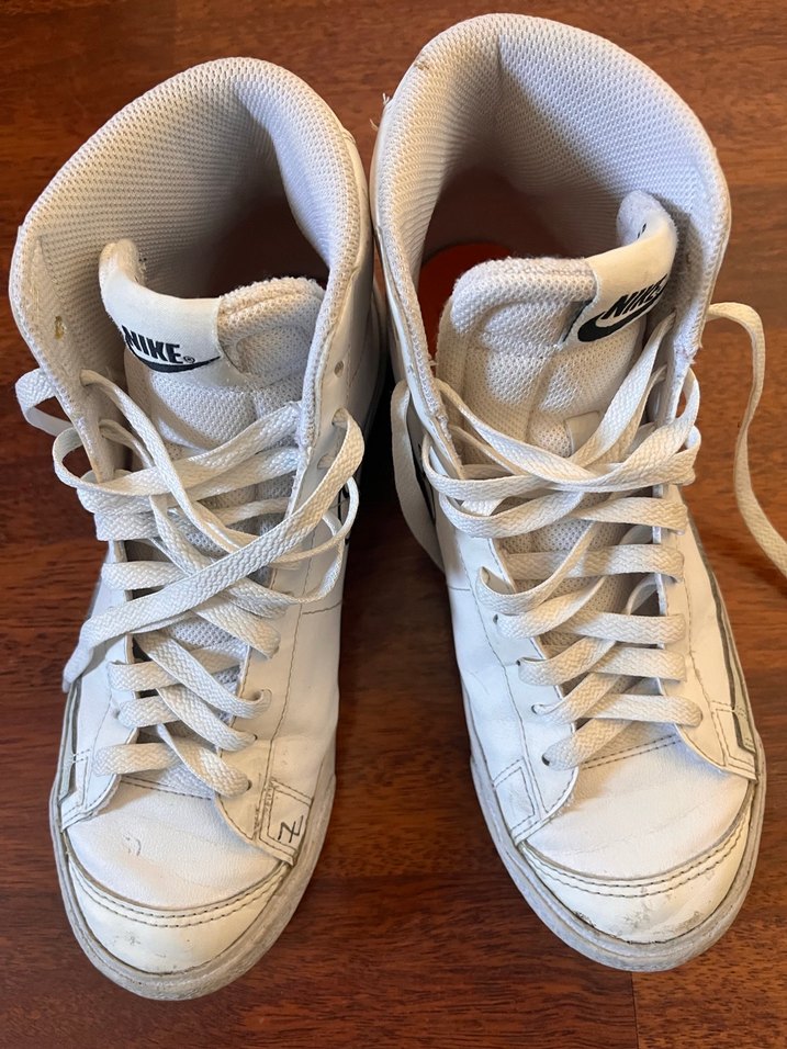 Beyaz Nike Spor Ayakkabı - Görsel 2