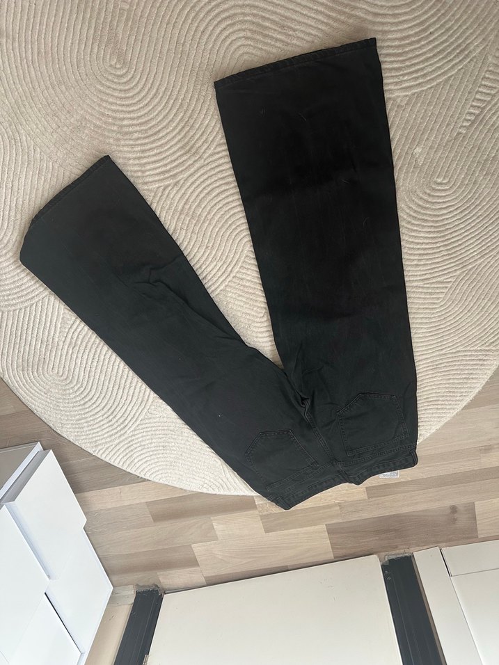 Bershka Siyah Bol Paça jeans - Görsel 3