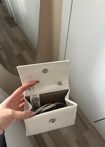 Beyaz Mini Kol Çantası - Görsel 3