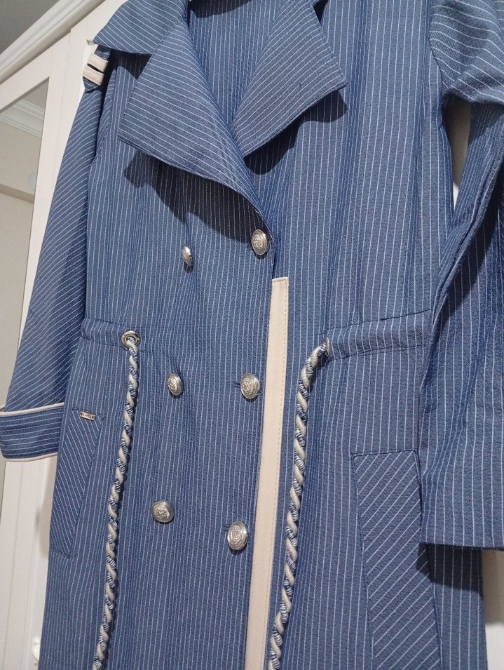 ZÜHRE Uzun Mavi Trençkot - Görsel 4