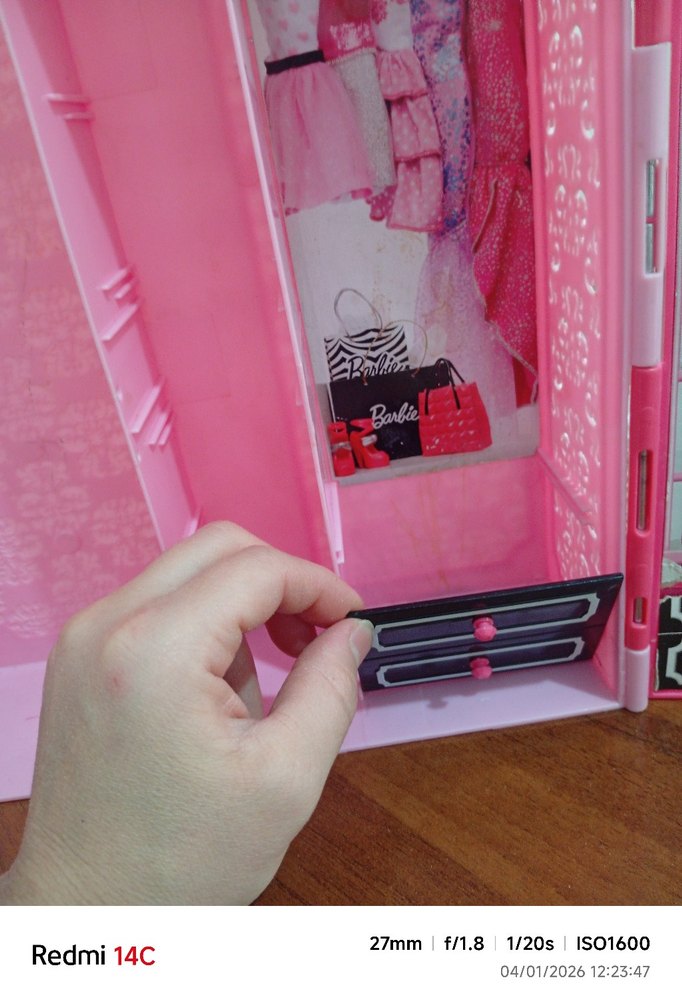 Pembe Barbie Oyuncak Gardırop - Görsel 4