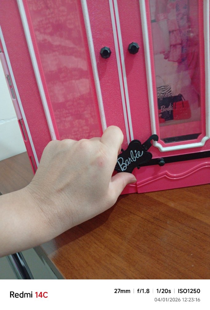 Pembe Barbie Oyuncak Gardırop - Görsel 2