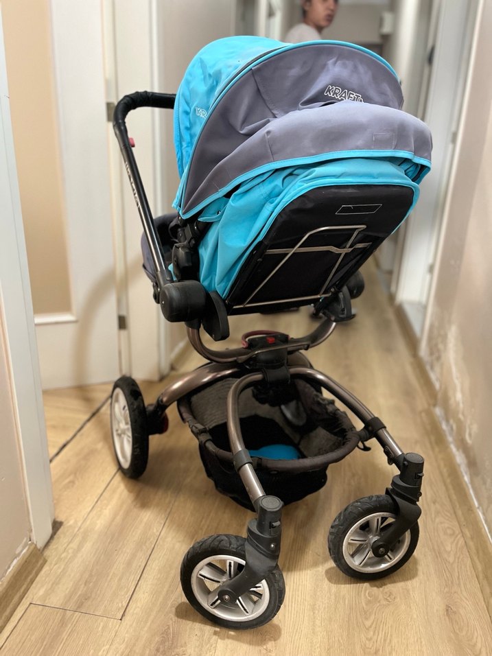 Mavi ve Gri Bebek Arabası - Görsel 3