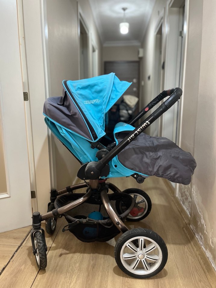 Mavi ve Gri Bebek Arabası - Görsel 4