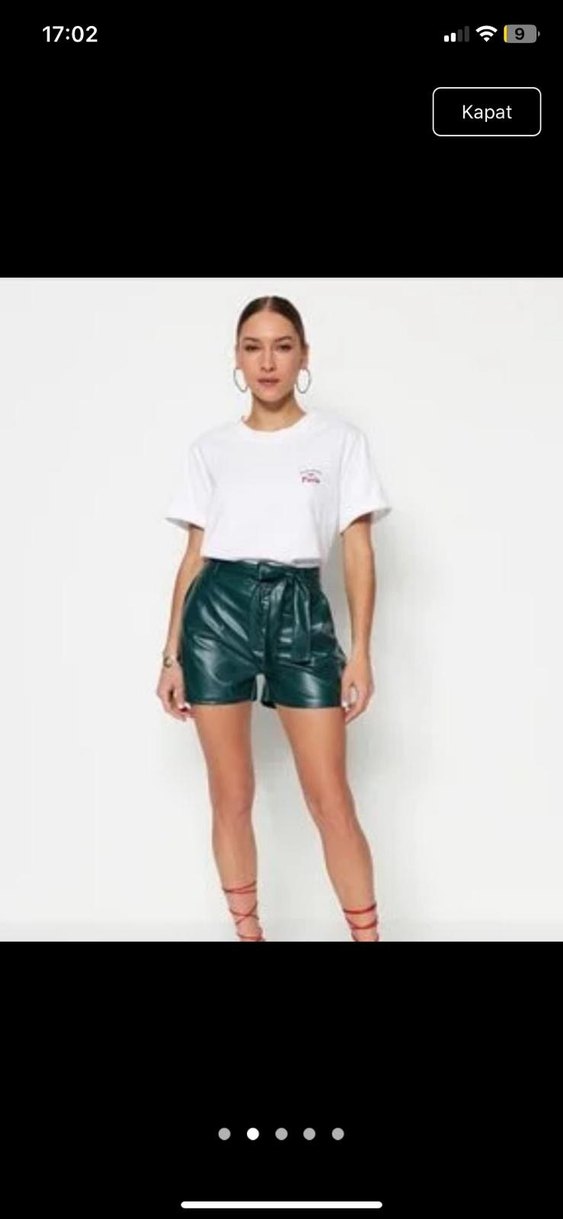 Kadın Parlak Yeşil Deri Mini Şort - Görsel 2