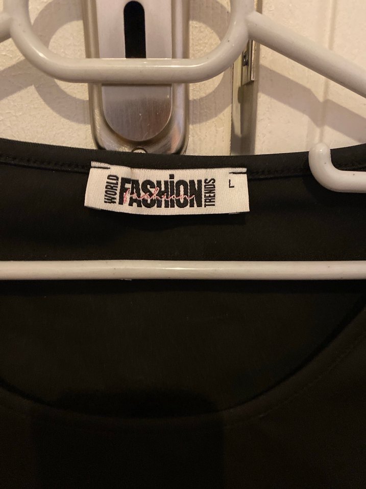 Siyah V Yakalı Uzun Kollu Kadın Bluz - Görsel 3